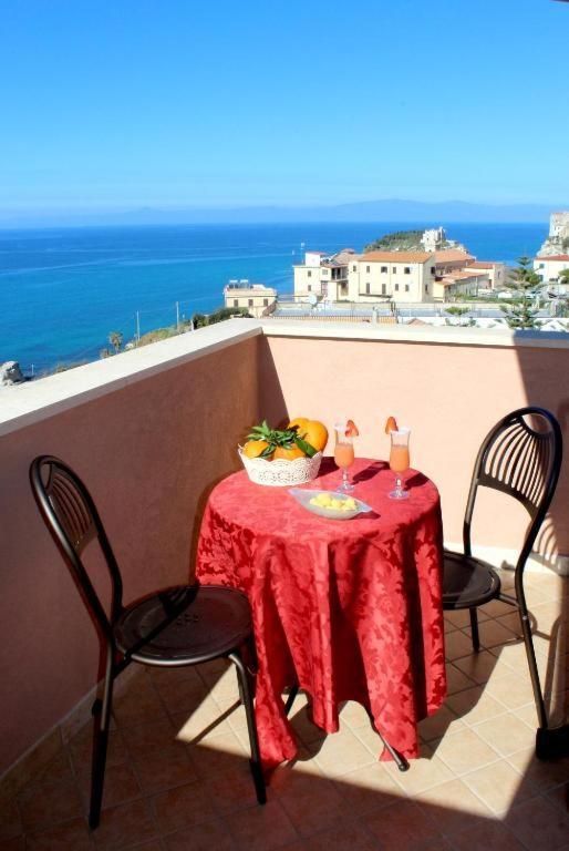 Hotel Terrazzo Sul Mare Tropea Exteriér fotografie